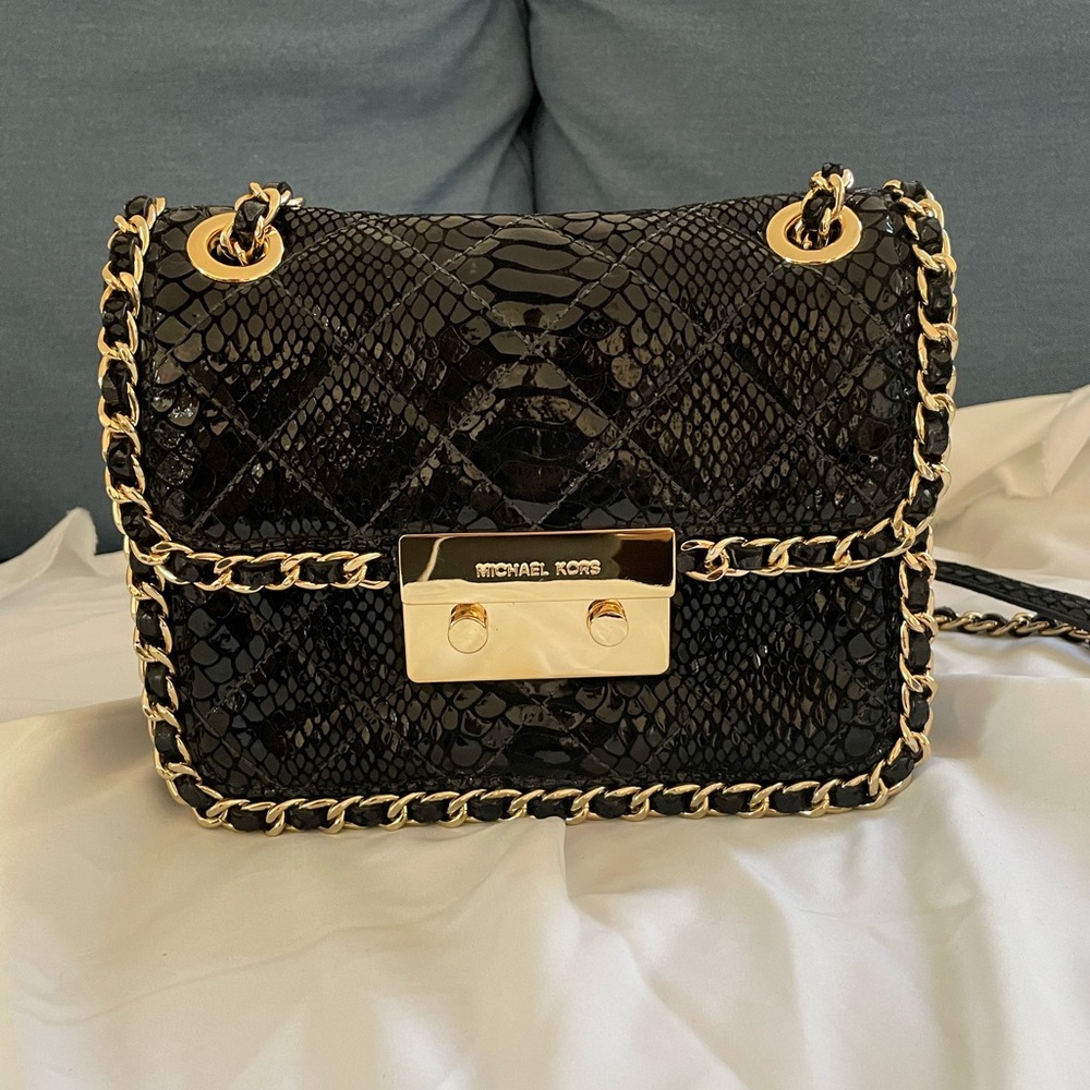 Micheal Kors Carine Shoulder Bag, Crossbody, Leather, Black, Gold, NWT